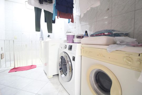 Área de Serviço de casa à venda com 5 quartos, 212m² em Jardim Ubirajara, São Paulo