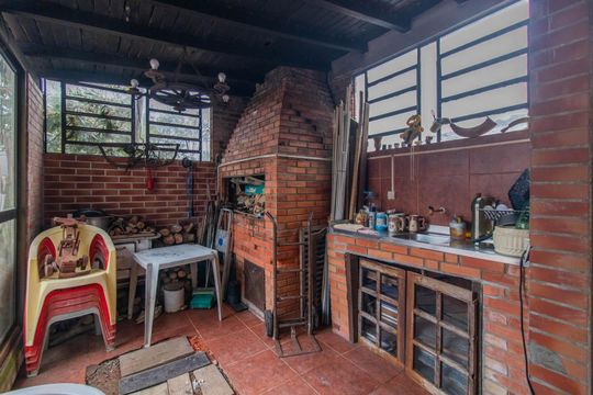 Área comum - Churrasqueira de casa à venda com 2 quartos, 412m² em Vila Nova, Porto Alegre