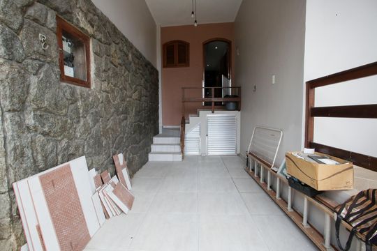 Garagem de casa à venda com 5 quartos, 318m² em Taquara, Rio de Janeiro