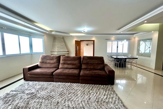 Sala de casa à venda com 4 quartos, 427m² em Vila Galvão, Guarulhos