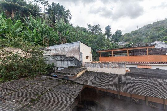 Casa à venda com 7 quartos, 300m² em Fátima, Niterói