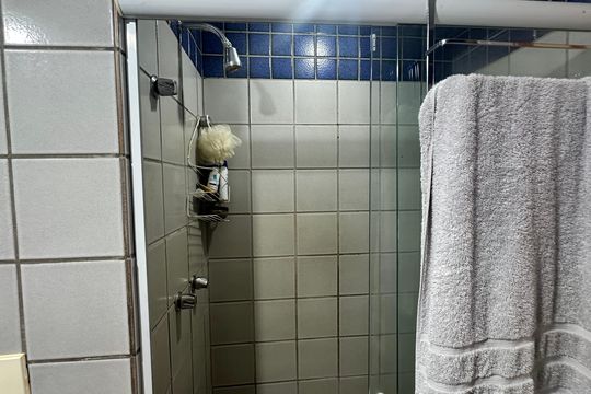 Banheiro Suíte 3 de apartamento à venda com 4 quartos, 136m² em Barra da Tijuca, Rio de Janeiro