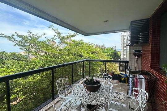 Varanda de apartamento à venda com 4 quartos, 136m² em Barra da Tijuca, Rio de Janeiro