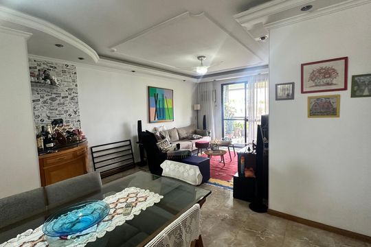 Sala de apartamento à venda com 4 quartos, 136m² em Barra da Tijuca, Rio de Janeiro