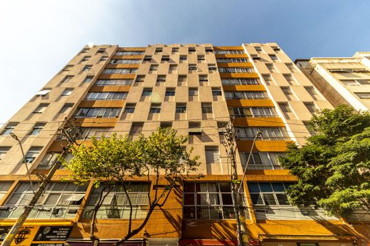 Fachada de apartamento à venda com 2 quartos, 76m² em Santa Cecilia, São Paulo