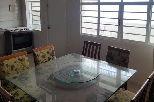 Casa à venda com 3 quartos, 180m² em Vila Pauliceia, São Paulo