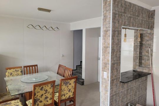 Casa à venda com 3 quartos, 180m² em Vila Pauliceia, São Paulo