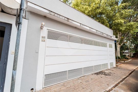 Casa para alugar com 2 quartos, 140m² em Chácara Santo Antônio (Zona Sul), São Paulo