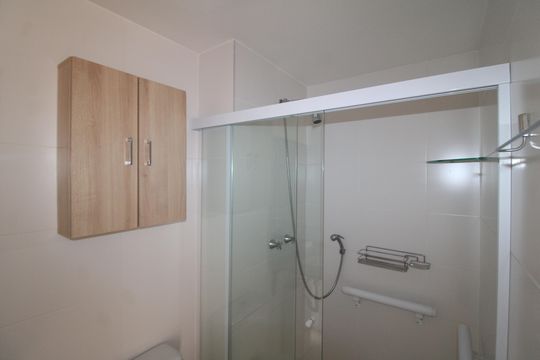Banheiro de apartamento à venda com 2 quartos, 57m² em Lauzane Paulista, São Paulo