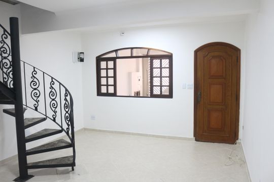 Casa à venda com 3 quartos, 150m² em Santa Maria, São Caetano do Sul