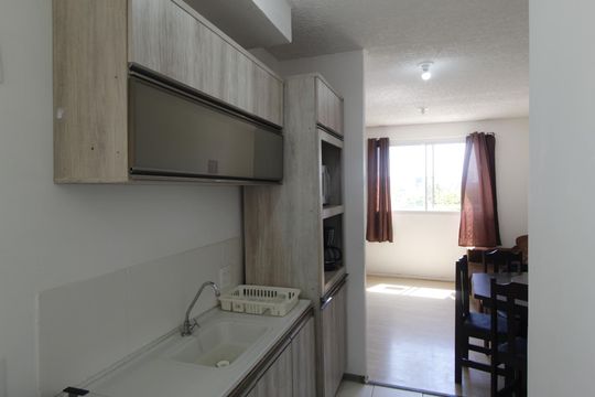 Cozinha de apartamento para alugar com 2 quartos, 49m² em Rubem Berta, Porto Alegre
