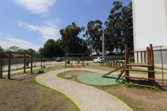 Área comum - Playground de apartamento para alugar com 2 quartos, 49m² em Rubem Berta, Porto Alegre