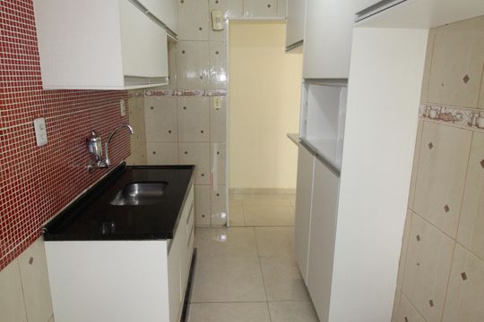 Cozinha de apartamento para alugar com 2 quartos, 50m² em Bosque dos Eucaliptos, São José dos Campos