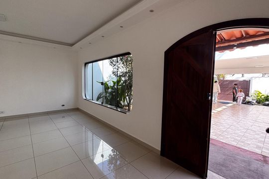 Sala de casa à venda com 5 quartos, 320m² em Vila Santa Teresa, Santo André
