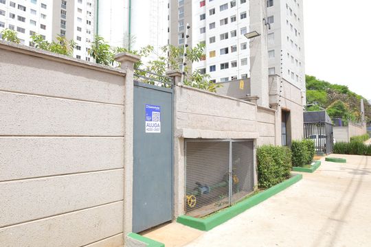 Fachada  de apartamento para alugar com 2 quartos, 43m² em Vila Princesa Isabel, São Paulo