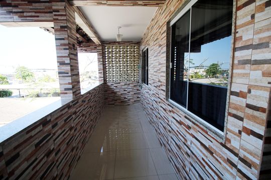 Varanda de casa à venda com 4 quartos, 600m² em Vigário Geral, Rio de Janeiro