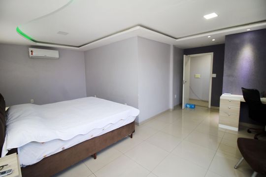 Suíte de casa à venda com 4 quartos, 600m² em Vigário Geral, Rio de Janeiro
