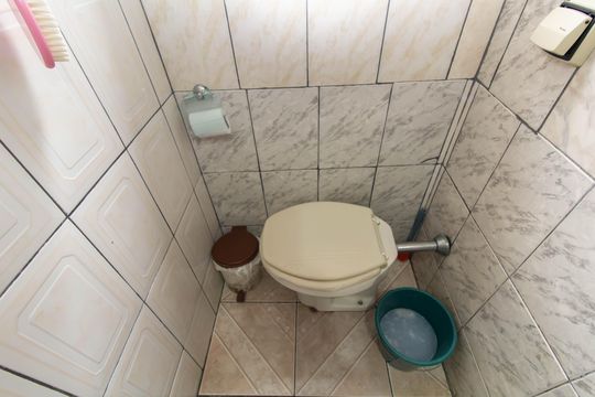Banheiro da Suíte de casa para alugar com 5 quartos, 260m² em Parque Guarani, São Paulo