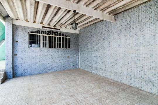 Garagem de casa à venda com 2 quartos, 194m² em Jardim Santa Cecilia, Guarulhos