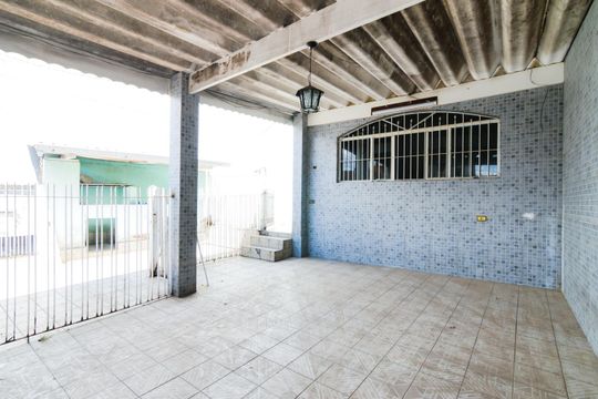Garagem de casa à venda com 2 quartos, 194m² em Jardim Santa Cecilia, Guarulhos