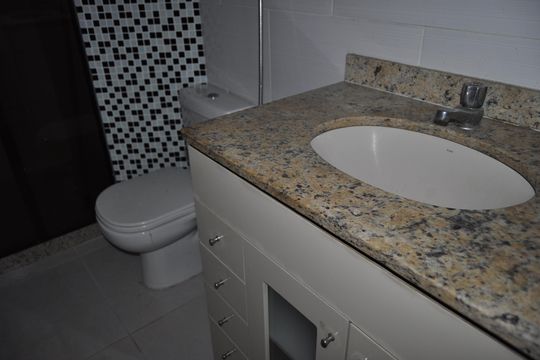 Banheiro Social de apartamento à venda com 2 quartos, 63m² em Cachambi, Rio de Janeiro