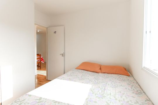 Quarto 1 de apartamento à venda com 2 quartos, 50m² em Vila Carmosina, São Paulo