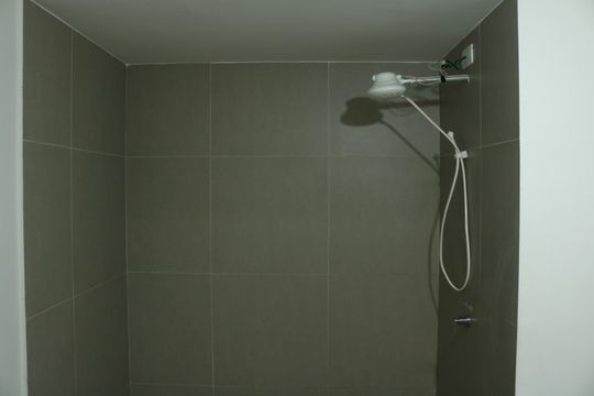 Banheiro de kitnet/studio para alugar com 1 quarto, 40m² em Barra Funda, São Paulo