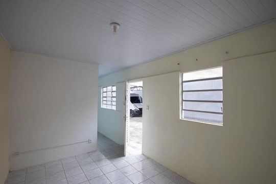 Cozinha de casa para alugar com 2 quartos, 550m² em Vila Ede, São Paulo