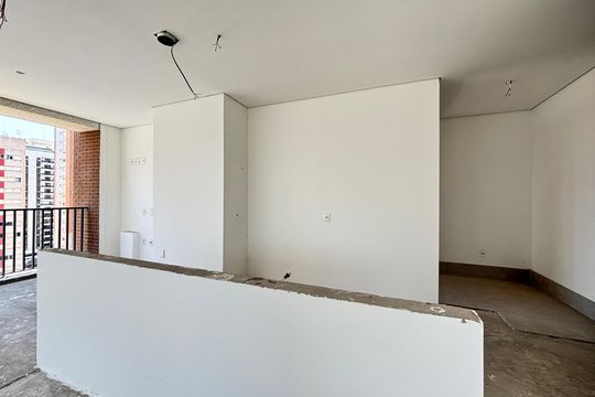 Cozinha de apartamento à venda com 3 quartos, 191m² em Vila Nova Conceição, São Paulo