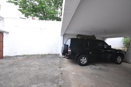 Garagem de casa à venda com 3 quartos, 450m² em Tucuruvi, São Paulo