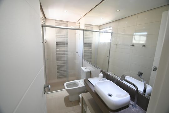 Banheiro de apartamento para alugar com 1 quarto, 44m² em Centro, Campinas