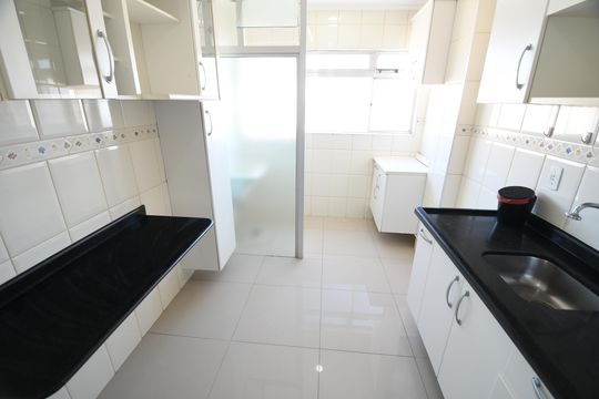 Cozinha de apartamento para alugar com 1 quarto, 44m² em Centro, Campinas