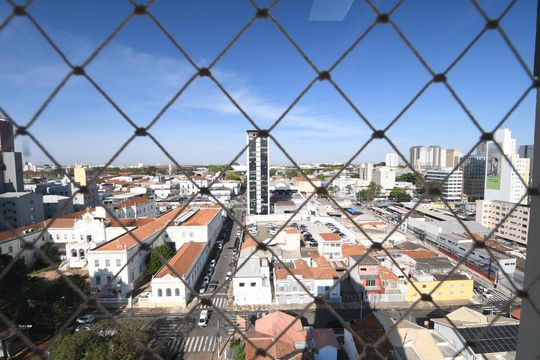 Sala - Vista de apartamento para alugar com 1 quarto, 44m² em Centro, Campinas