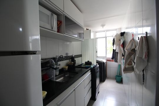 Cozinha de apartamento à venda com 2 quartos, 50m² em Jacarepaguá, Rio de Janeiro