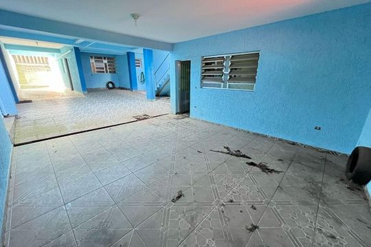 Casa à venda com 3 quartos, 303m² em Campestre, Santo André