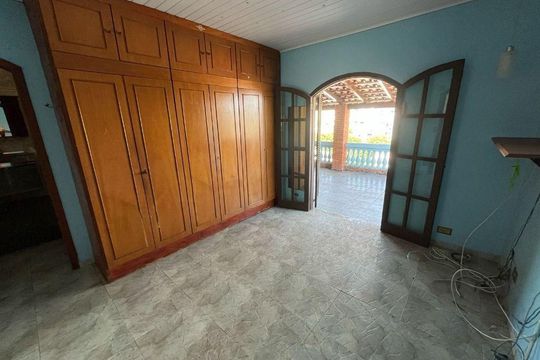Casa à venda com 3 quartos, 303m² em Campestre, Santo André