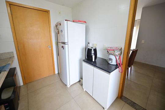 Cozinha de apartamento para alugar com 3 quartos, 81m² em Jardim Goiás, Goiânia