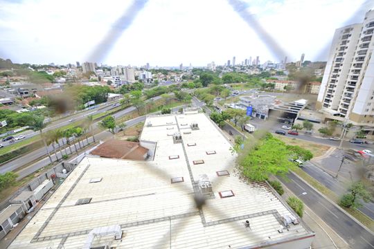 Vista da Suíte de apartamento para alugar com 3 quartos, 81m² em Jardim Goiás, Goiânia