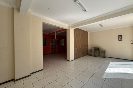 Sala de casa à venda com 4 quartos, 385m² em Conjunto Habitacional Bela Vista, Lagoa Santa