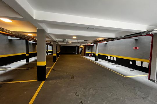 Garagem de kitnet/studio à venda com 2 quartos, 40m² em Água Fria, São Paulo