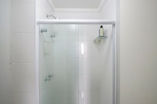 Banheiro de kitnet/studio à venda com 1 quarto, 44m² em Centro, São Bernardo do Campo