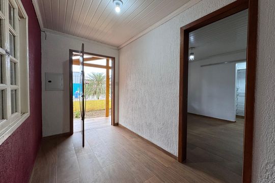 Sala de casa à venda com 3 quartos, 150m² em Vicentina, São Leopoldo