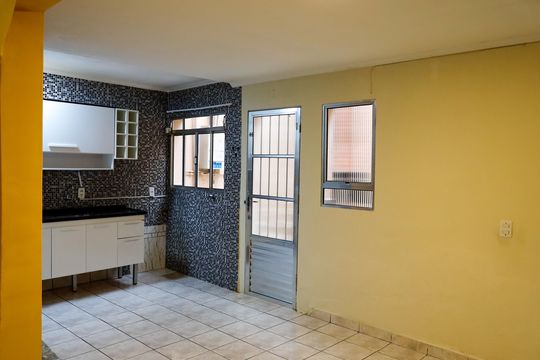 Sala de casa para alugar com 2 quartos, 45m² em Jardim Primavera, Osasco