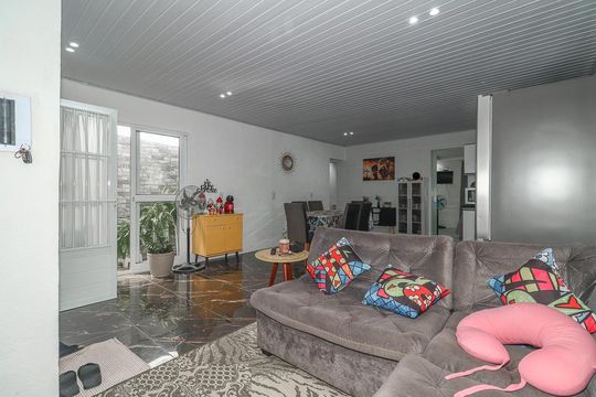 Sala/Cozinha de casa à venda com 2 quartos, 85m² em Santa Rosa de Lima, Porto Alegre