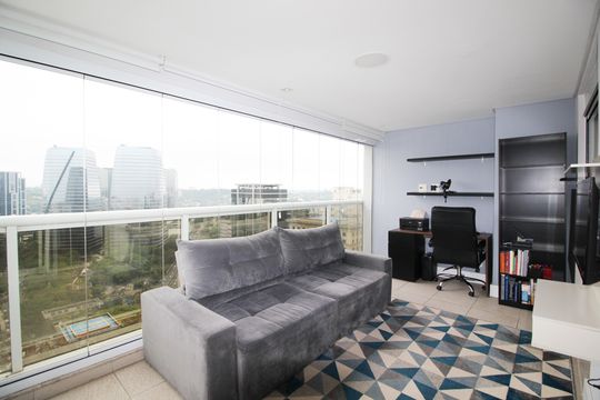 Varanda de apartamento à venda com 1 quarto, 54m² em Vila Nova Conceição, São Paulo