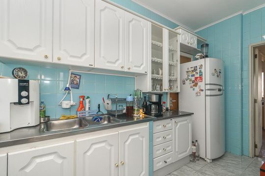 Cozinha de apartamento para alugar com 3 quartos, 116m² em Petrópolis, Porto Alegre