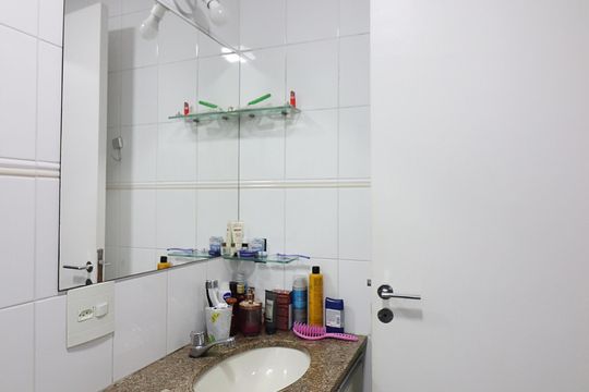 Banheiro da Suíte de apartamento à venda com 3 quartos, 78m² em Vila Euclides, São Bernardo do Campo