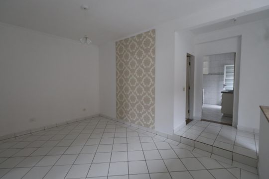 Sala de casa para alugar com 2 quartos, 80m² em Guaiauna, São Paulo