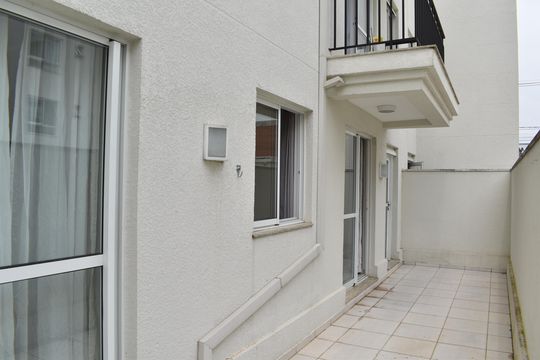 Varanda de apartamento para alugar com 2 quartos, 56m² em Santa Cândida, Curitiba