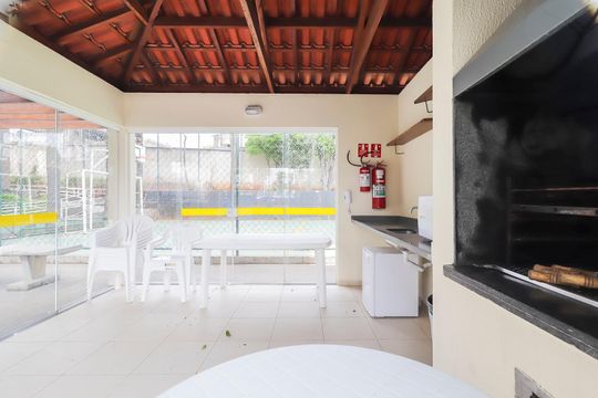 Área comum - Churrasqueira de apartamento para alugar com 2 quartos, 47m² em Jardim das Oliveiras, São Paulo